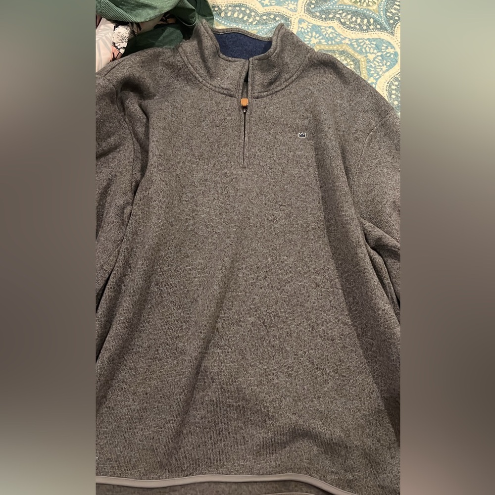 NWOT Crown & Ivy Size xl Pull Over